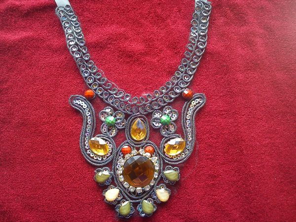 Maxi Colar em Renda